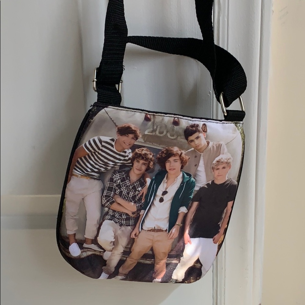 Claire’s One Direction Crossbody Bag